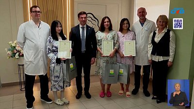 Алексей Лошкин поздравил челябинок, которые родили в День города