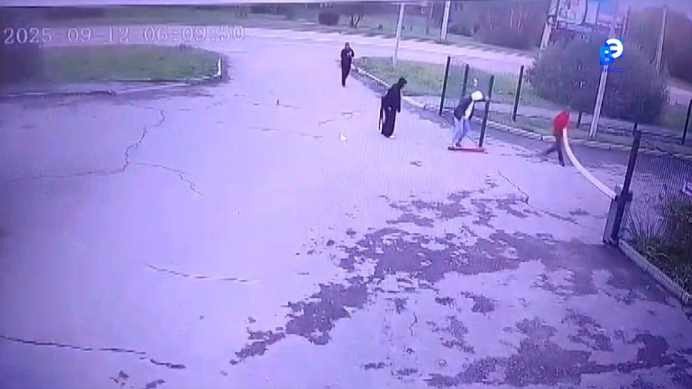 Миасские полицейские задержали группу вандалов, нанесших материальный ущерб