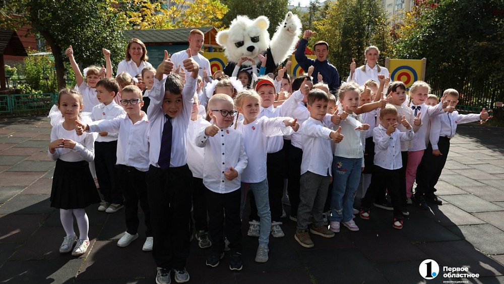 На фасаде детского сада в Челябинске нарисовали граффити