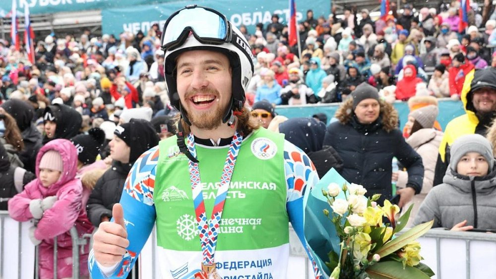 Фристайлист Игорь Омелин протестировал трассу для ски‑кросса в Швейцарии