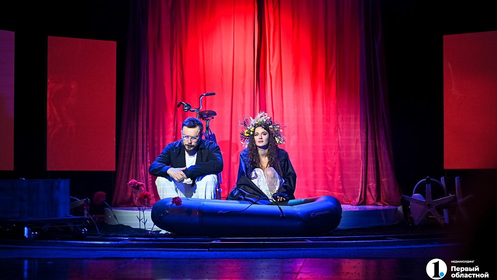 Как мы редакцией на премьеру в Камерный театр ходили