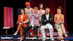 Как мы редакцией на премьеру в Камерный театр ходили