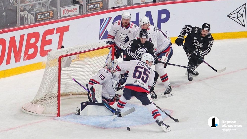 Хоккейный клуб «Трактор» выиграл у «Нефтехимика» в первом домашнем матче сезона