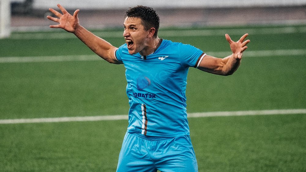 Футбольный клуб «Челябинск» разгромил «Родину» со счетом 4:0 в Первой лиге