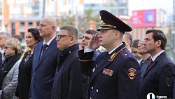 Сергей Безруков прилетел в Челябинск на открытие памятника Федору Плевако