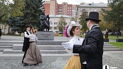 Сергей Безруков прилетел в Челябинск на открытие памятника Федору Плевако