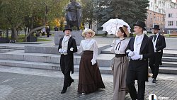 Сергей Безруков прилетел в Челябинск на открытие памятника Федору Плевако