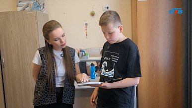 «Главное — любовь»: 12-летний Леша из Коркино мечтает о семье