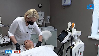 Все о процедуре фототерапия в рубрике «Косметичка»