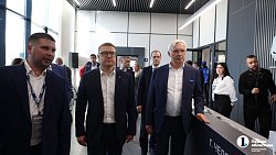 Алексей Текслер открыл дилерский центр «КамАЗ» в Челябинске