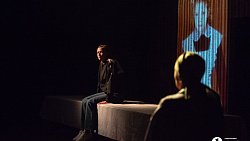 Что делать, если тебя не ждут дома: в Челябинском Молодежном театре рассуждают о судьбе освободившихся заключенных