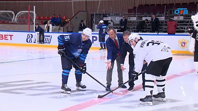 «Белые Медведи» сыграли со сборной Студенческой хоккейной лиги