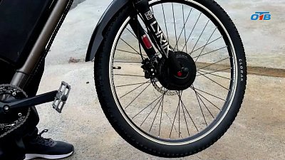 Мужчина из Миасса собирает электровелосипеды