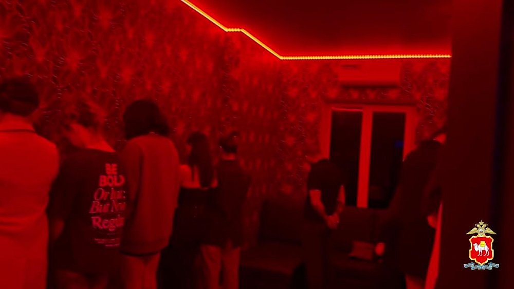 В Магнитогорске 19 сотрудниц спа‑салона доставили в полицию