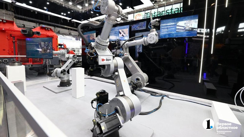 Челябинский промышленный робот представлен на выставке «Иннопром. Беларусь»