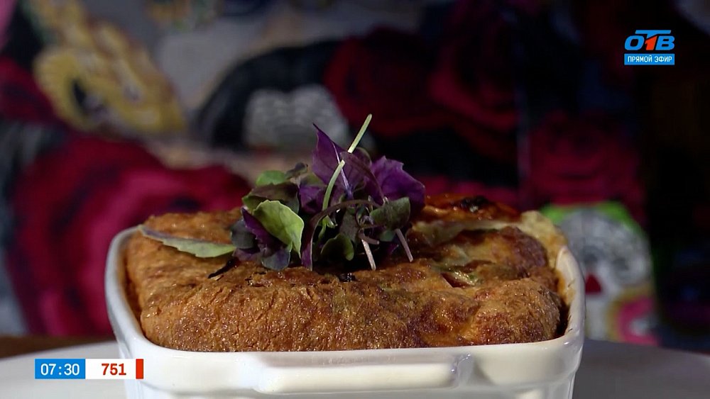 Фриттата с креветками и болгарским перцем в рубрике «Завтрак с шеф-поваром»