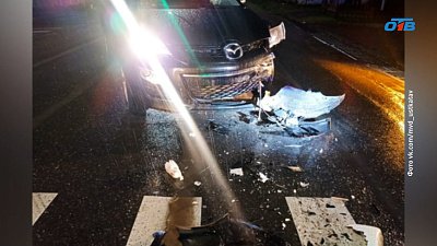 В Челябинске водитель легковушки врезался в дерево