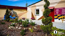 Молодая семья из Южноуральска построила «вкусный» бизнес на 20 тысячах кустов клубники