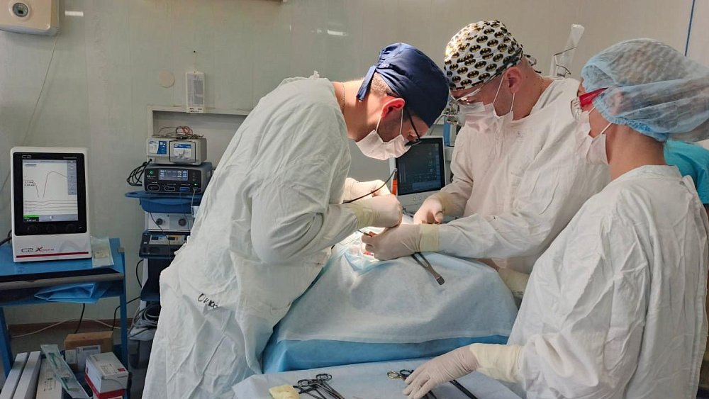 В онкоцентре Челябинска внедрили нейромонитор для защиты нервов при операциях