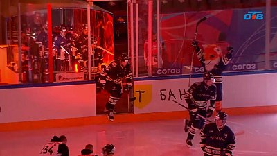 «Металлург» обыграл «Сибирь» в «Доброматче»