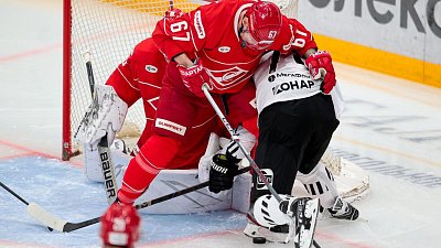 Хоккейный клуб «Трактор» второй раз в сезоне проиграл «Спартаку» в чемпионате КХЛ