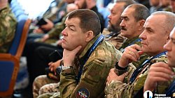 Губернатор Алексей Текслер представил меры поддержки ветеранов СВО на окружных сборах