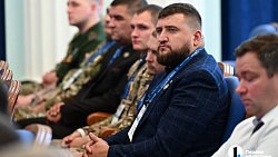 Губернатор Алексей Текслер представил меры поддержки ветеранов СВО на окружных сборах