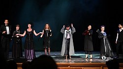 В Челябинске первый и единственный раз дали спектакль «Шесть монологов театра»