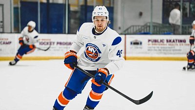 Экс-форвард «Трактора» Максим Шабанов забросил первую шайбу в НХЛ (видео)