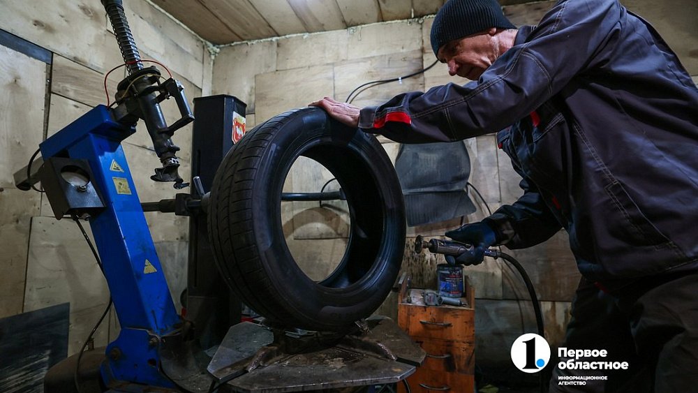 Челябинские автосервисы открыли раннее бронирование на шиномонтаж
