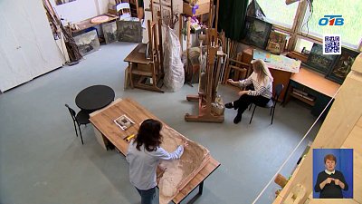 Челябинки создают картины в уникальной технике