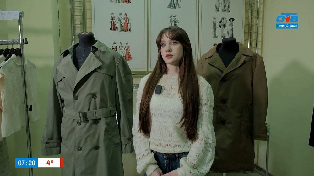 Накинем макинтош в рубрике «От сабо до жабо»