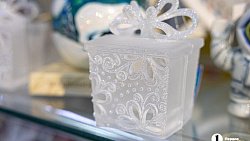 В челябинских магазинах в начале октября выложили новогодние украшения