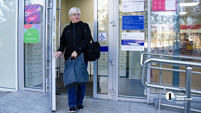 Почтальон из Челябинска во время обхода спасла упавшую женщину