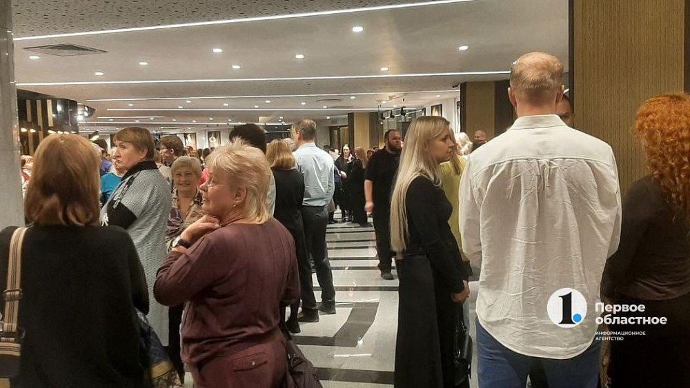 В Челябинске эвакуируют зрителей драмтеатра имени Наума Орлова