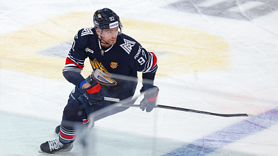 Евгений Кузнецов в дебютном матче за «Металлург» помог команде выиграть у «Торпедо»