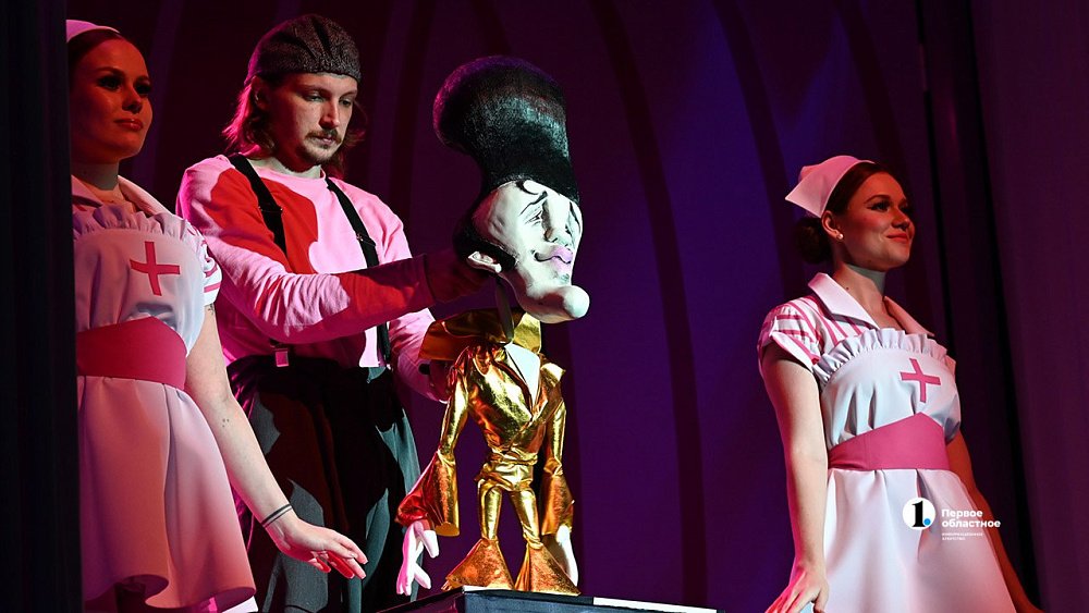 В день рождения Челябинский театр кукол говорил о своих ровесниках