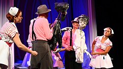 В день рождения Челябинский театр кукол говорил о своих ровесниках