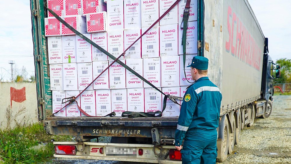 Контрабандных сигарет на 160 млн рублей задержали на российско-казахстанской границе