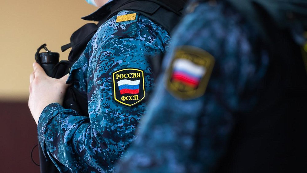 В Сатке мобильного оператора заставили демонтировать вышку сотовой связи с больницы