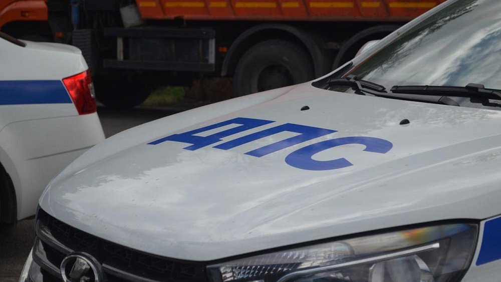 Две челябинки попались на попытке обменять поддельные белорусские права на российские