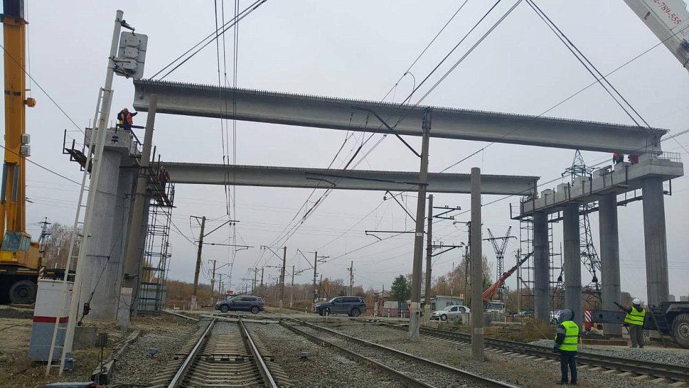 В Челябинске начался ключевой этап строительства путепровода в Новосинеглазово