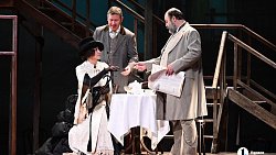 Евгений Цыганов и Полина Агуреева о гастролях в Челябинске и уральском холоде