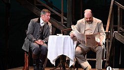 Евгений Цыганов и Полина Агуреева о гастролях в Челябинске и уральском холоде