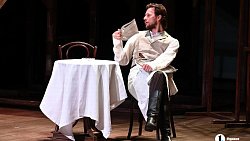 Евгений Цыганов и Полина Агуреева о гастролях в Челябинске и уральском холоде