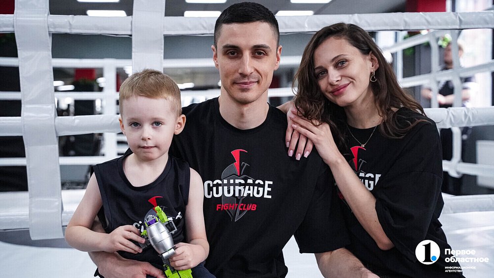 Молодая семья открыла в Челябинске спортклуб по боевым единоборствам