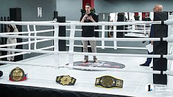 Молодая семья открыла в Челябинске спортклуб по боевым единоборствам