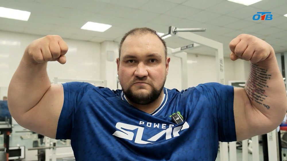 Житель Челябинска — обладатель самого большого бицепса в стране