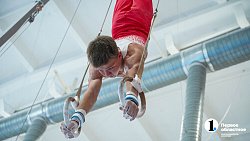 13-летний челябинский гимнаст объяснил, зачем прячет свои медали в шкафу