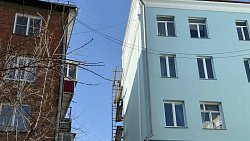 Жильцы реставрируемого дома в центре Челябинска оценили обновленный фасад